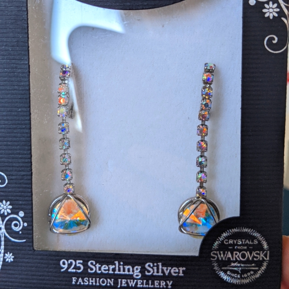 Beautiful crystal pendant earrings